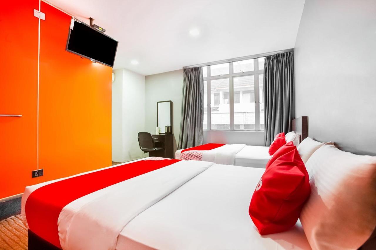 Oyo 89652 P Line Hotel Johor Bahru Esterno foto