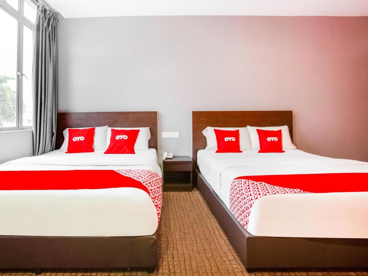 Oyo 89652 P Line Hotel Johor Bahru Esterno foto