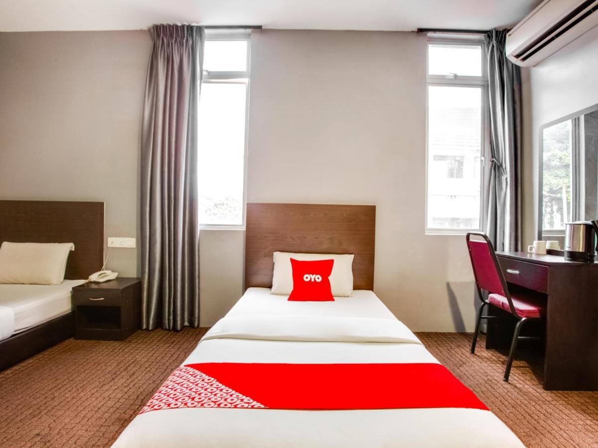 Oyo 89652 P Line Hotel Johor Bahru Esterno foto