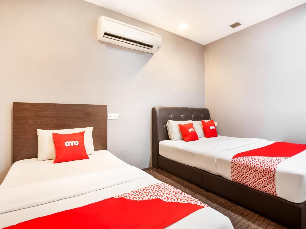 Oyo 89652 P Line Hotel Johor Bahru Esterno foto