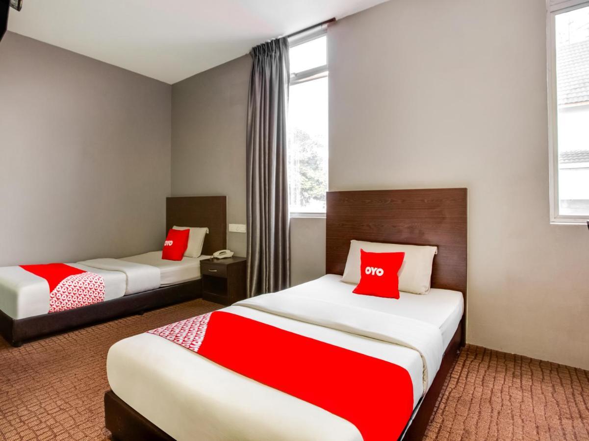 Oyo 89652 P Line Hotel Johor Bahru Esterno foto