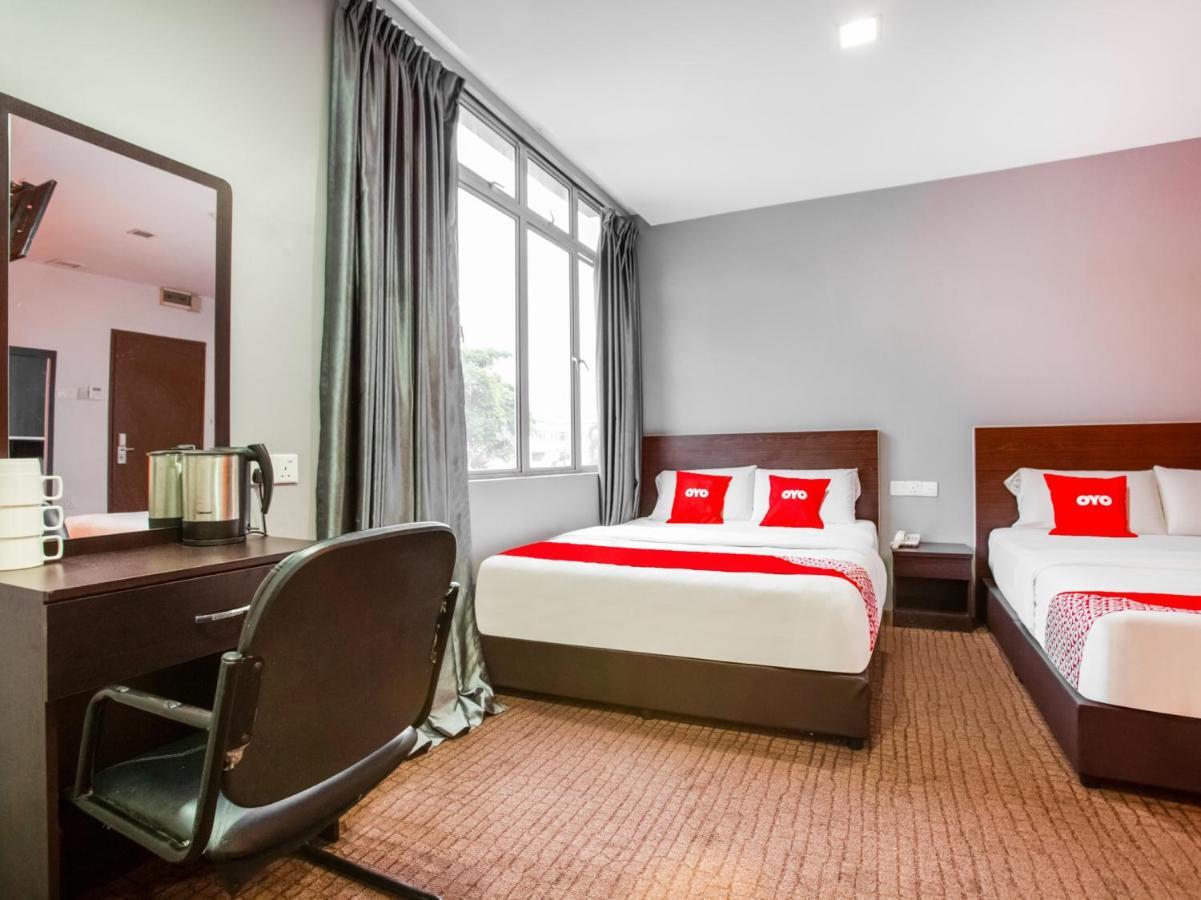 Oyo 89652 P Line Hotel Johor Bahru Esterno foto